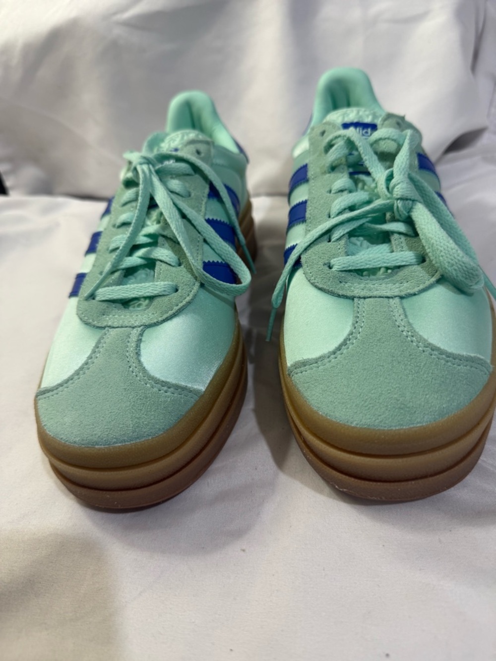 Adidas GAZELLE BOLD SHOES Women Size 8 Clear Mint / Lucid Blue / Gold Metallic - Picture 2 of 9
